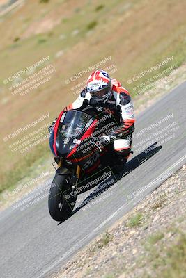 media/Apr-23-2023-TrackXperience (Sun) [[90816c9ee1]]/Level 2/session 2 turn 11/